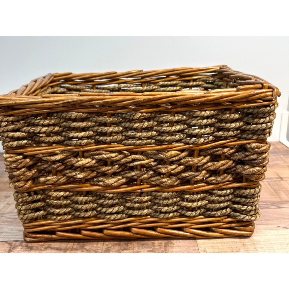 Rectangular Woven Seagrass & Wicker Storage Basket With Rope Accent Decorative O